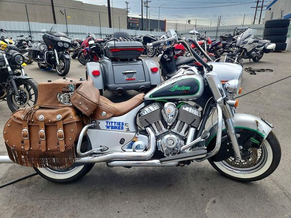 2016 INDIAN MOTORCYCLE CO. MOTORCYCLE