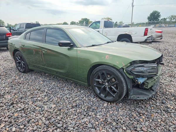 2020 DODGE CHARGER SXT