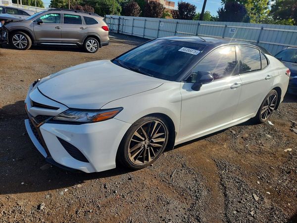 2018 TOYOTA CAMRY