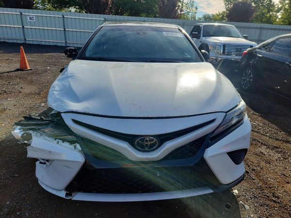 2018 TOYOTA CAMRY