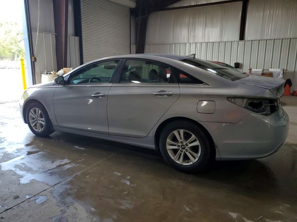 2012 HYUNDAI SONATA Middle-low level
