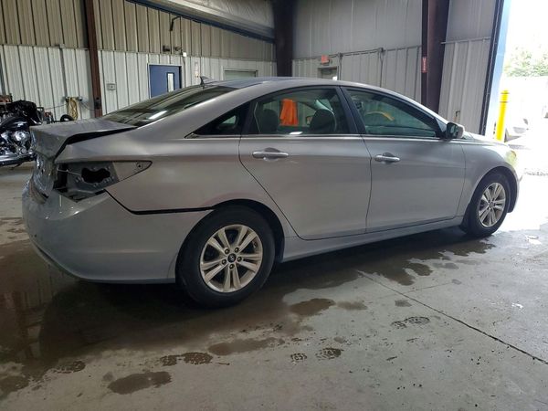 2012 HYUNDAI SONATA Middle-low level