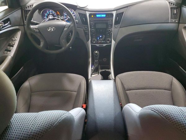 2012 HYUNDAI SONATA Middle-low level