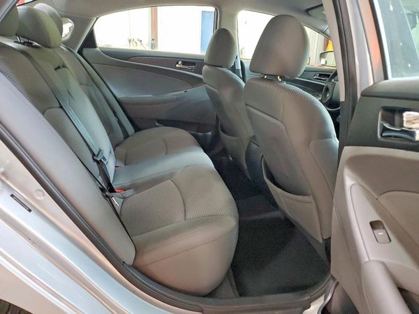 2012 HYUNDAI SONATA Middle-low level