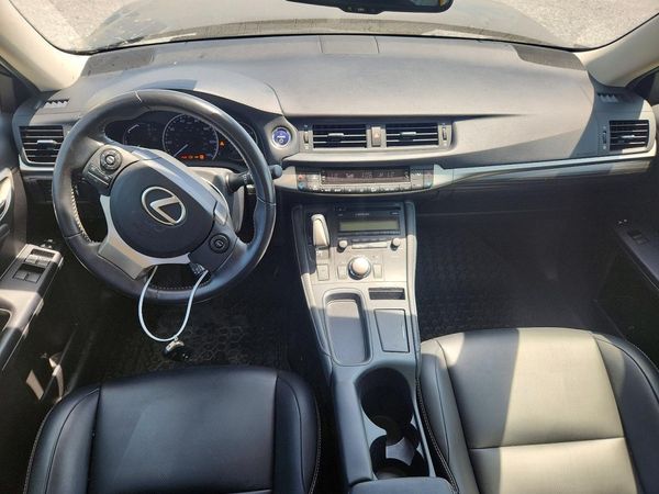 2016 LEXUS CT 200h