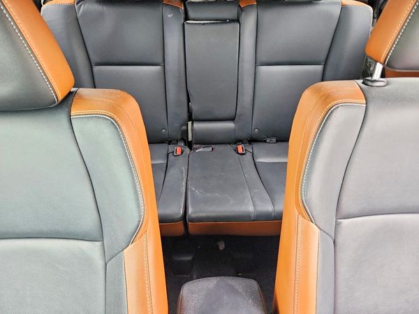2017 TOYOTA RAV4 SE