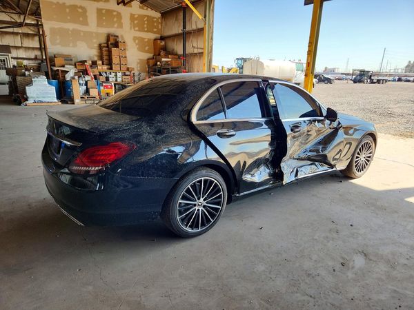 2019 MERCEDES-BENZ C C300
