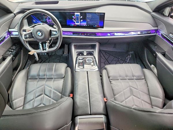 2023 BMW 760 xDrive