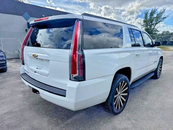 2015 CHEVROLET SUBURBAN LT