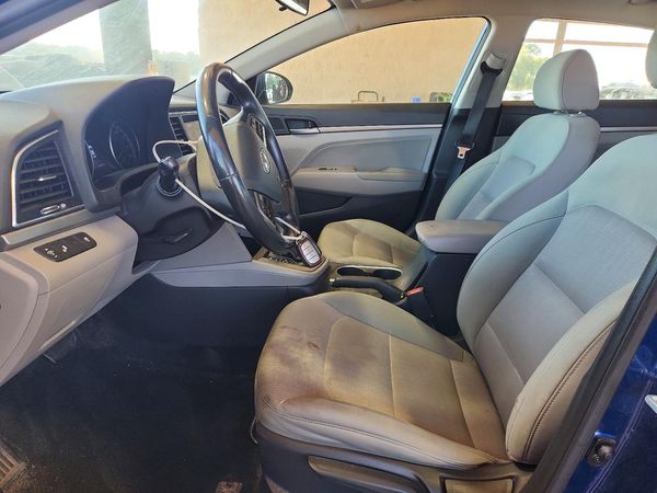 2017 HYUNDAI ELANTRA