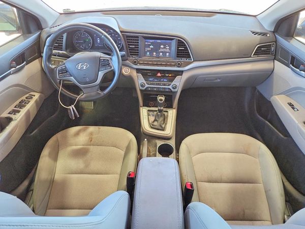 2017 HYUNDAI ELANTRA