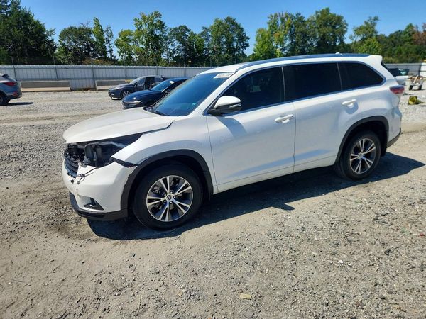 2016 TOYOTA HIGHLANDER