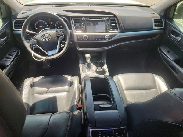2016 TOYOTA HIGHLANDER Base/Hybrid