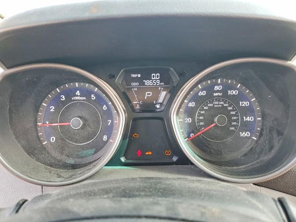 2013 HYUNDAI ELANTRA