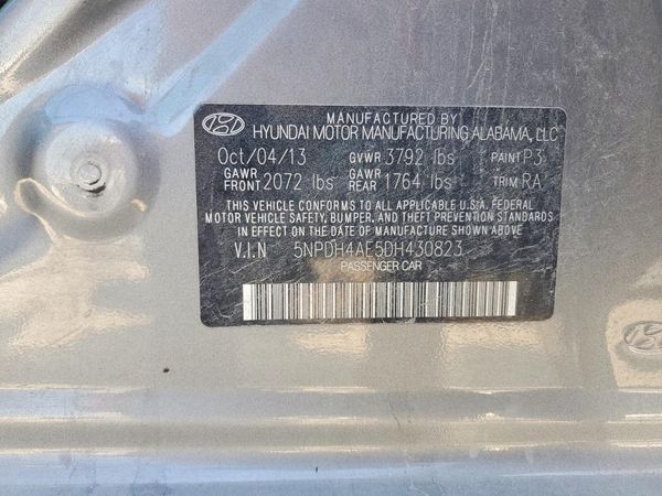 2013 HYUNDAI ELANTRA