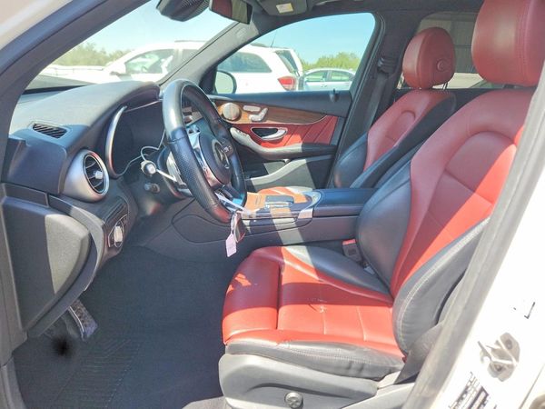 2021 MERCEDES-BENZ GLC GLC300