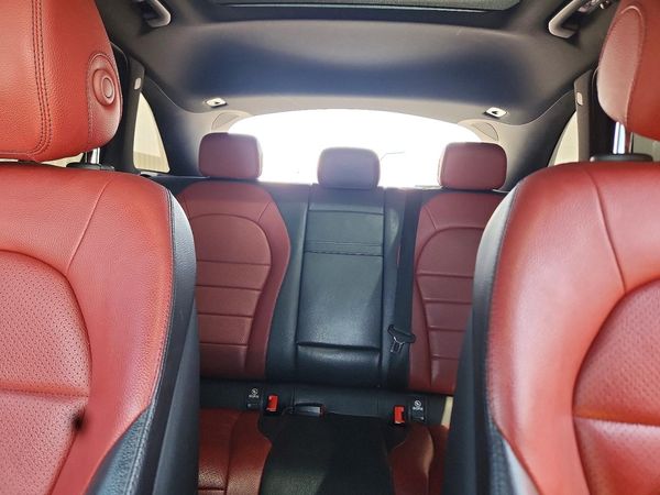 2021 MERCEDES-BENZ GLC GLC300