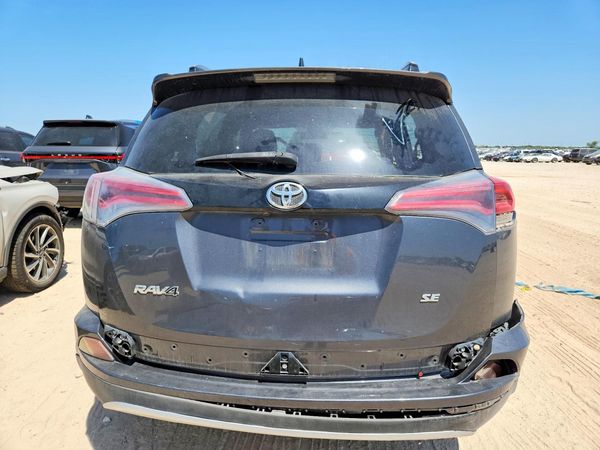 2017 TOYOTA RAV4 SE