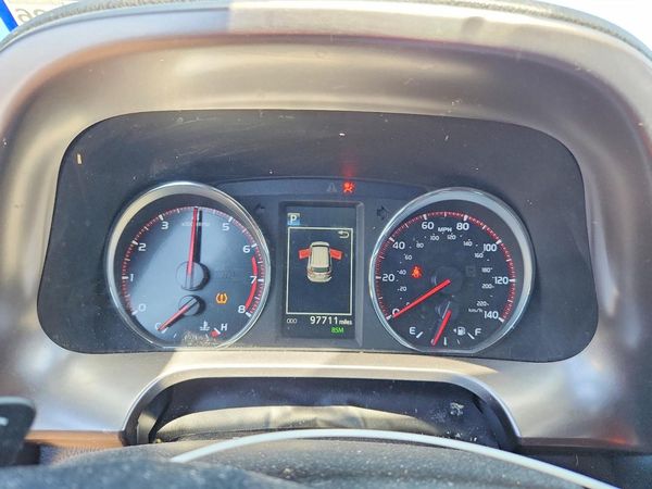 2017 TOYOTA RAV4 SE