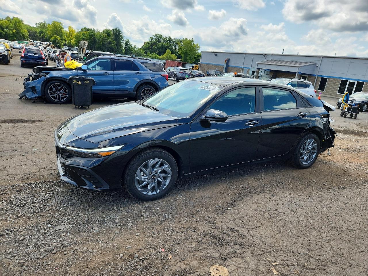 2024 HYUNDAI ELANTRA