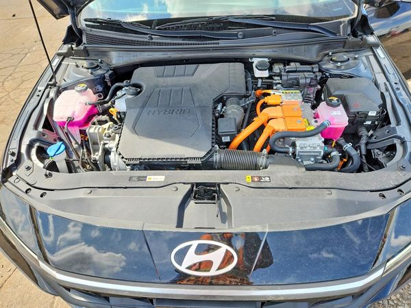 2024 HYUNDAI ELANTRA