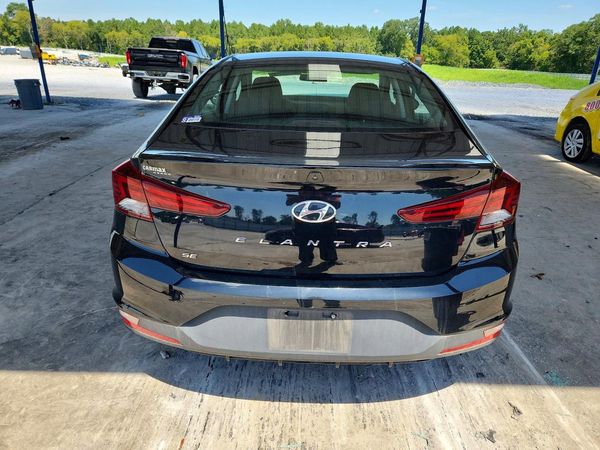 2020 HYUNDAI ELANTRA SE