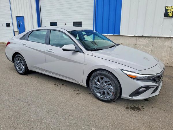 2026 HYUNDAI ELANTRA