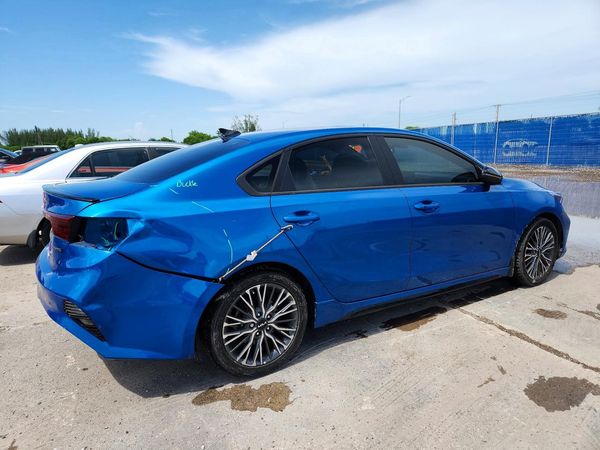 2024 KIA FORTE GT Line