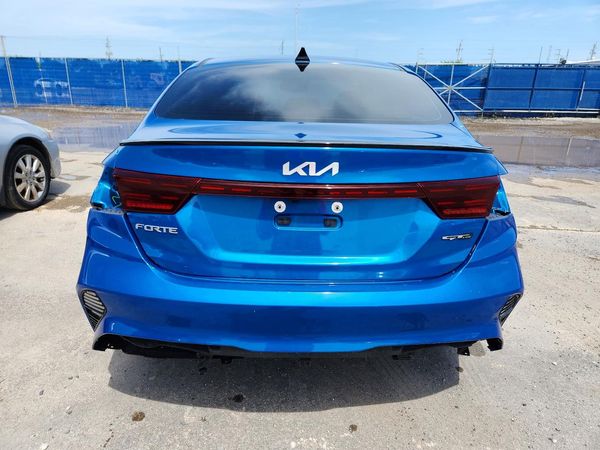 2024 KIA FORTE GT Line