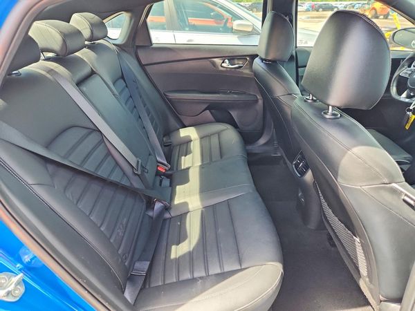 2024 KIA FORTE GT Line