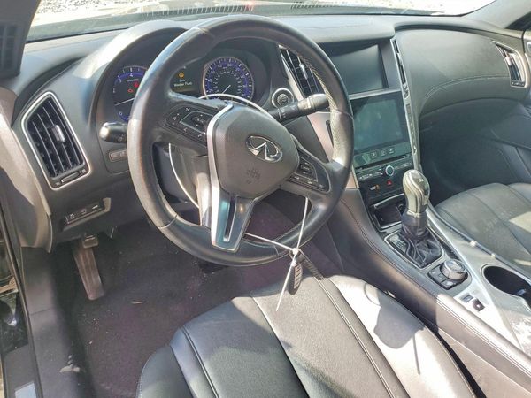 2017 INFINITI Q60