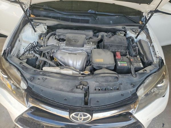 2015 TOYOTA CAMRY