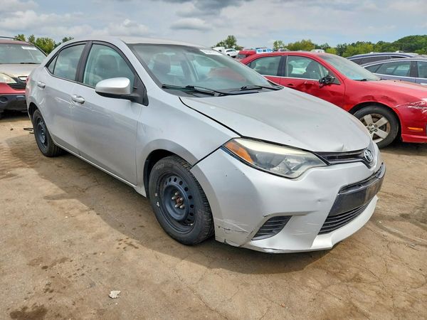 2015 TOYOTA COROLLA L/LE — Passenger 3/4