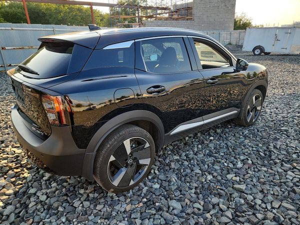 2025 NISSAN KICKS