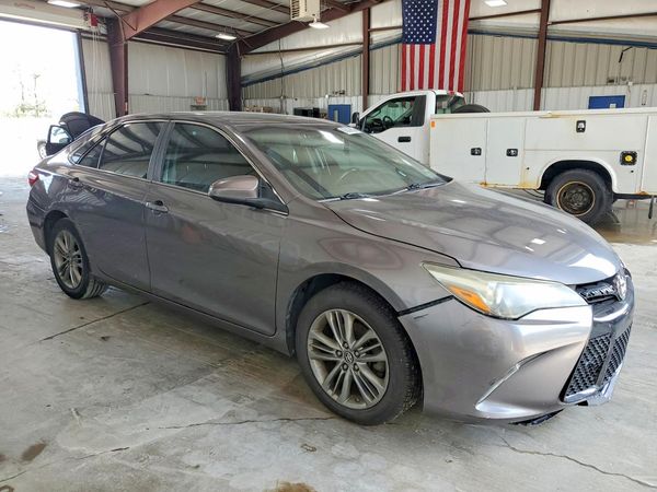 2015 TOYOTA CAMRY