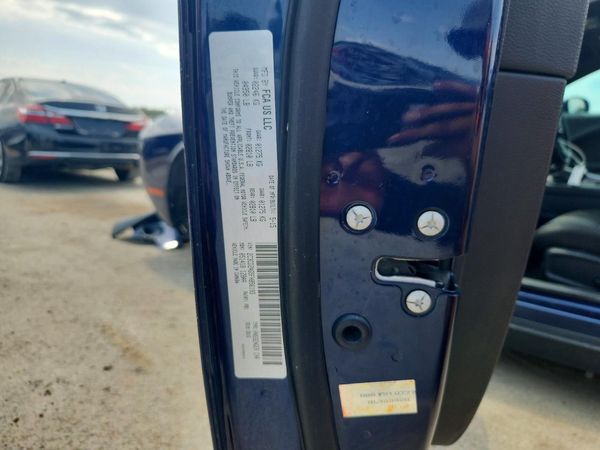2015 DODGE CHALLENGER SXT