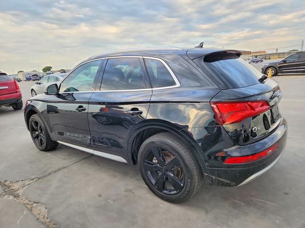2019 AUDI Q5 quattro Prestige
