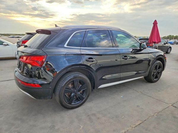 2019 AUDI Q5 quattro Prestige