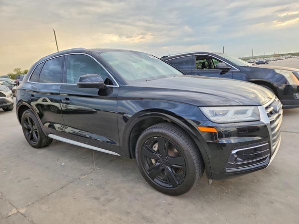 2019 AUDI Q5 quattro Prestige