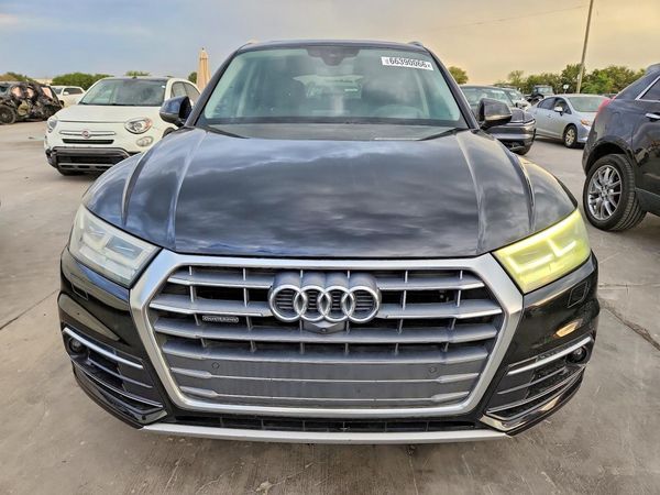 2019 AUDI Q5 quattro Prestige