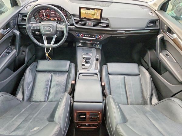 2019 AUDI Q5 quattro Prestige