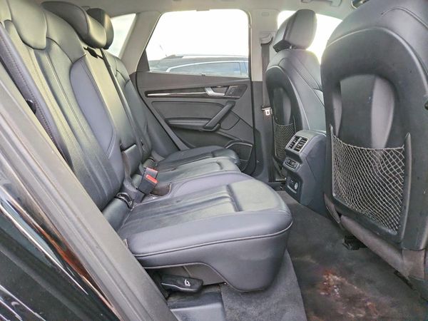 2019 AUDI Q5 quattro Prestige