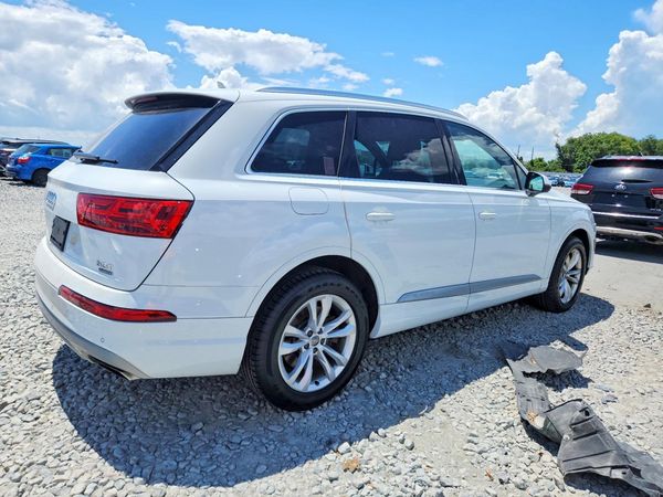 2018 AUDI Q7 quattro Premium Plus