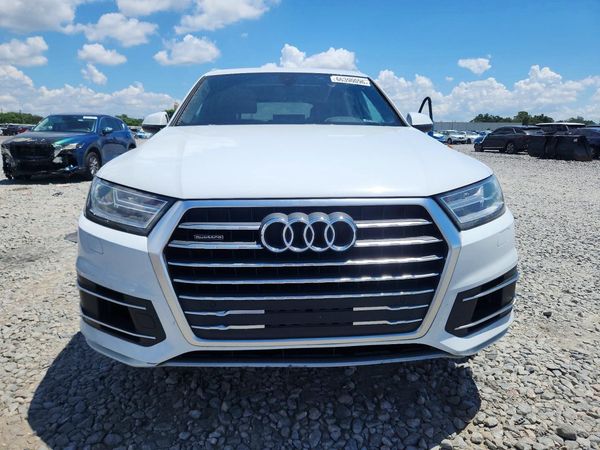 2018 AUDI Q7 quattro Premium Plus