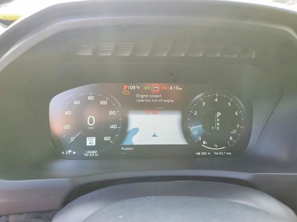 2018 VOLVO XC90 Momentum