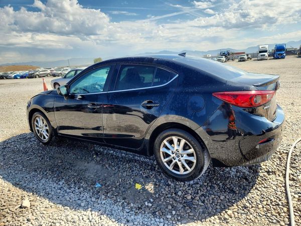 2015 MAZDA 3 Touring/GS