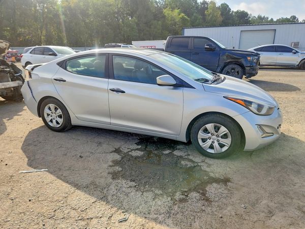 2016 HYUNDAI ELANTRA