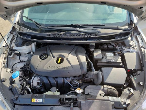 2016 HYUNDAI ELANTRA
