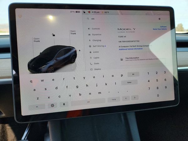 2025 TESLA MODEL Y