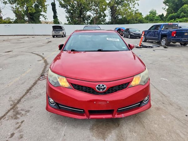 2012 TOYOTA CAMRY